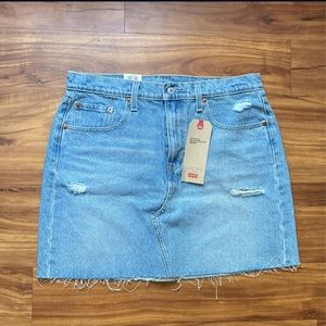 Levi’s skirt